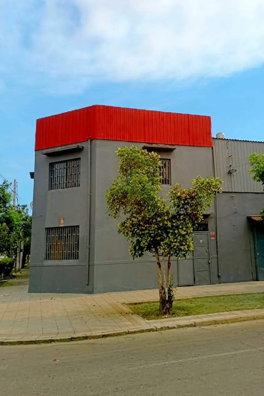 Fachada y equipo Megapack